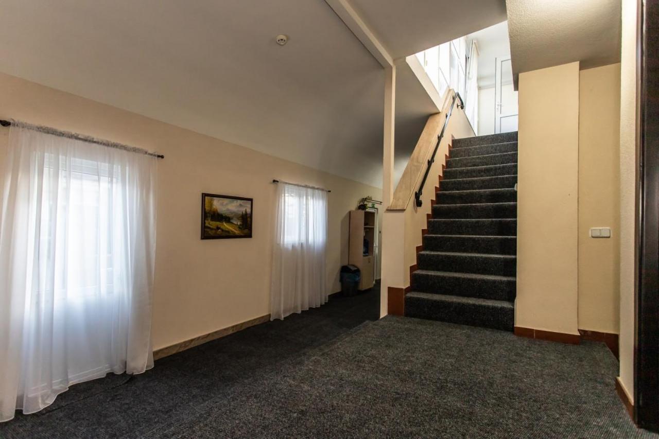 Star Rent Hotel Kišiněv Exteriér fotografie