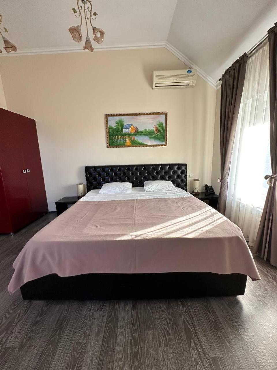 Star Rent Hotel Kišiněv Pokoj fotografie
